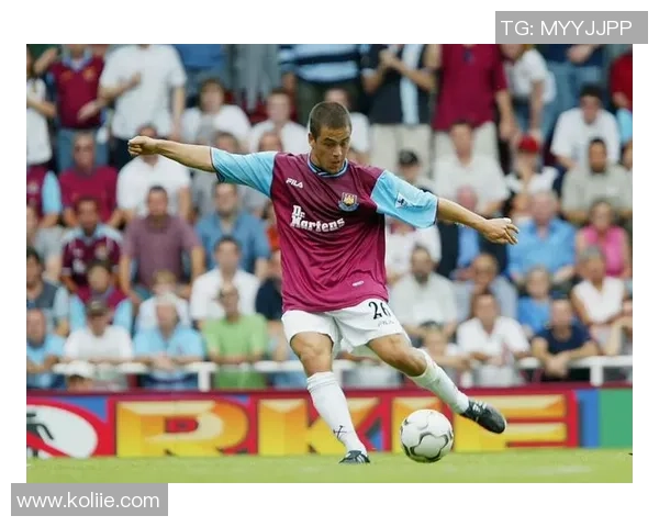 乔科尔足球的传奇之路与影响力解析追寻这位球星的辉煌历程与成就