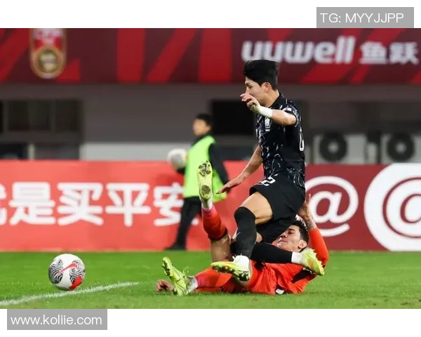 中国足球迎战韩国队力争在国际赛场上再创辉煌 中国足球迎战韩国队力争在国际赛场上再创辉煌