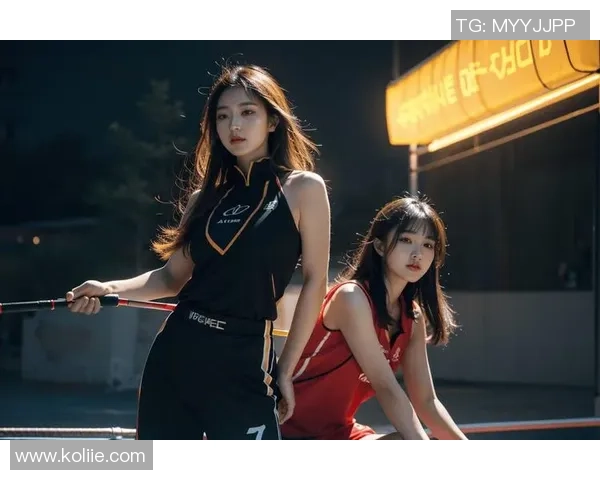 时尚运动风潮来袭足球裤女生展现活力与魅力的完美结合