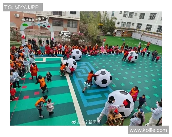 足球气球门的奇妙世界探索与趣味游戏体验分享 足球气球门的奇妙世界探索与趣味游戏体验分享